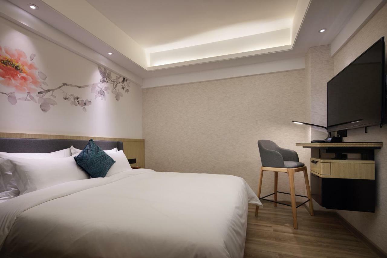 Paco Hotel Guangzhou Jiangtai Road Metro Branch Exterior photo