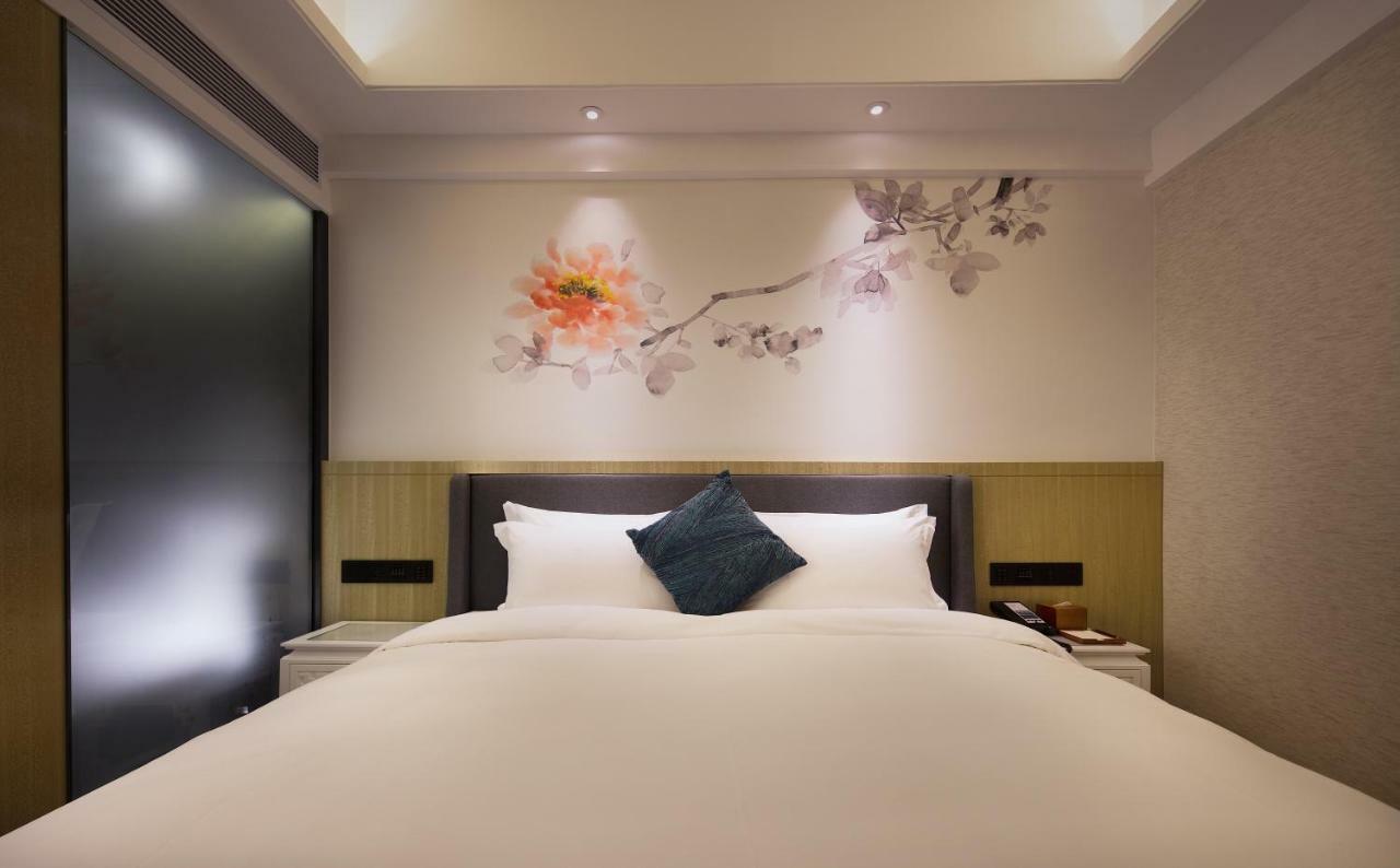 Paco Hotel Guangzhou Jiangtai Road Metro Branch Exterior photo