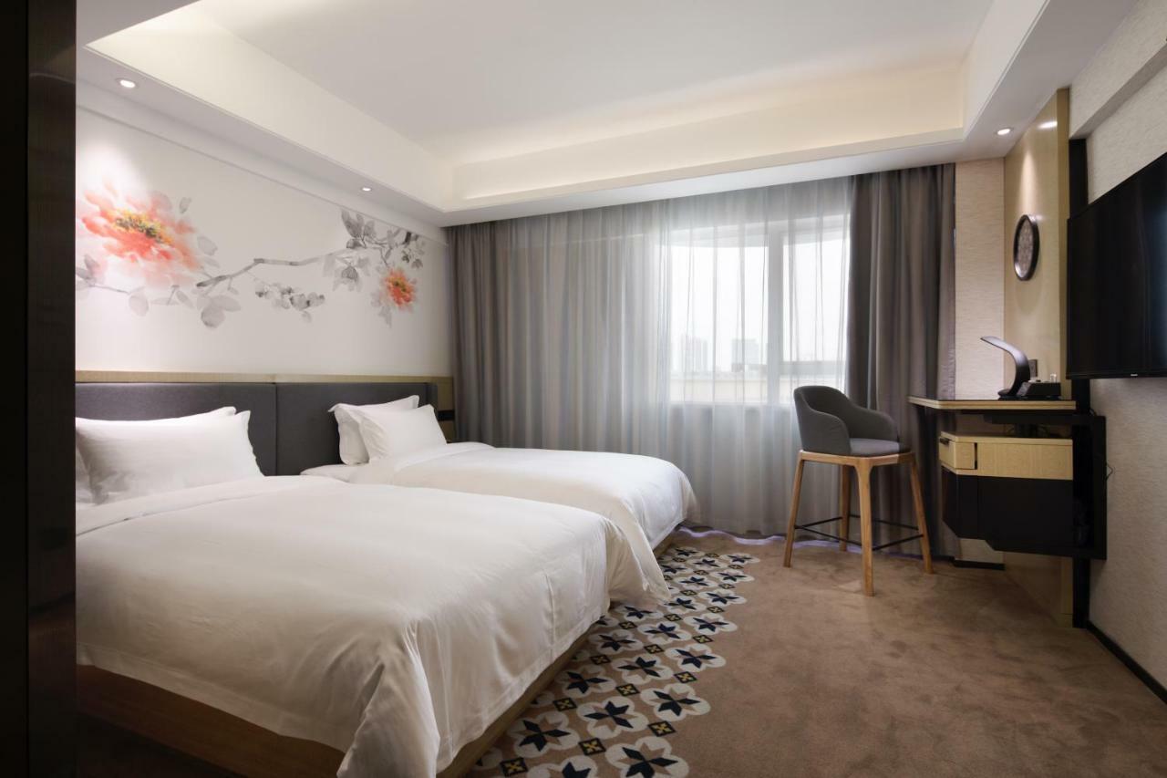 Paco Hotel Guangzhou Jiangtai Road Metro Branch Exterior photo